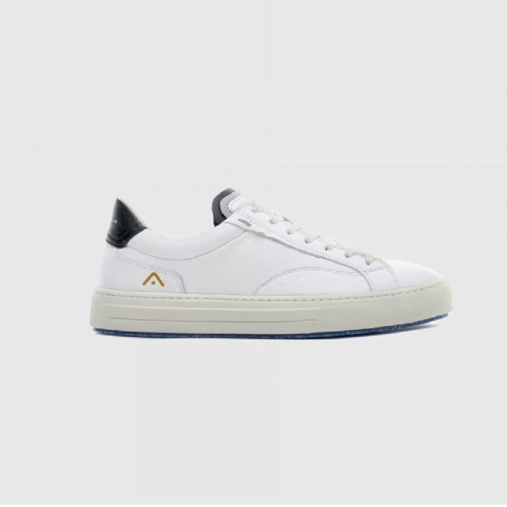 AMBITIOUS Anopolis Lace up Sneaker
